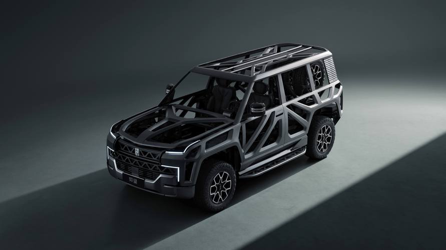 成都29仰望U8硬派越野的科技魅力，国能汽车对传统燃油车市场的冲击